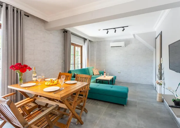 Deniz Paradise Villa *